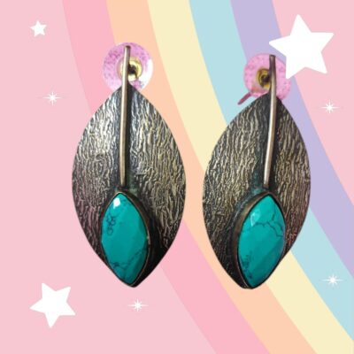 Midnight Bloom: Black Polished Leaf Earrings with Turquoise Stone
