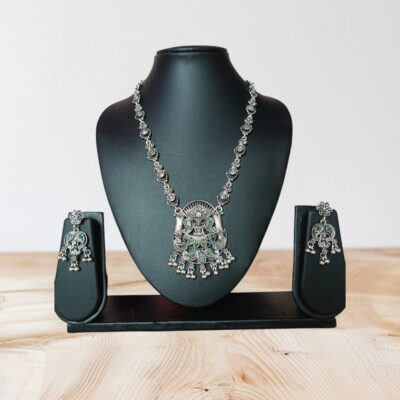 Noir Elegance: Premium Black Polished Necklace & Earring Set – Handcrafted Ethnic Jewellery by Kala Karigari