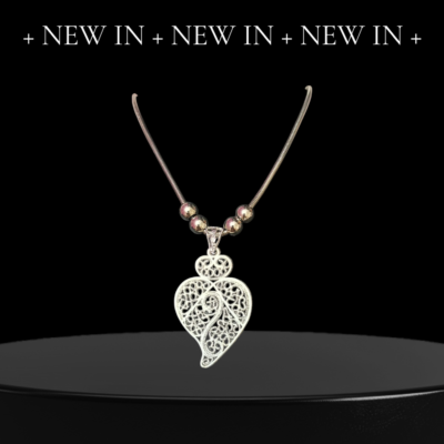Oxidised Big Leaf Pendant Necklace – Statement Oxydised Jewellery by Kala Karigari