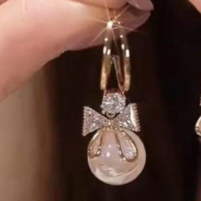 “Pearl Persona Korean Earrings” – Playful Charm Meets Classic Grace
