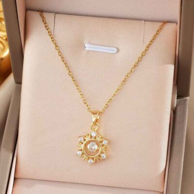 Anti-Tarnish Korean Necklace – A Blend of Elegance & Durability